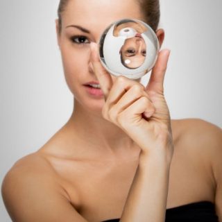 『電話占いオラクルの馬車』の在籍占い師さんの基本情報の一覧【6名】※2020年10月初旬